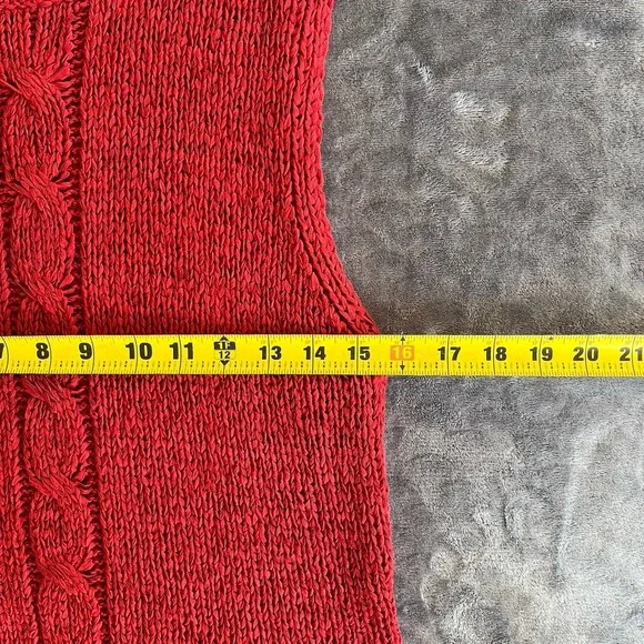 Liz Claiborne Women's Large Red Sleeveless Sweater Great Condition - Picture 4 of 7